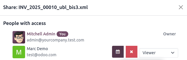 Наведіть курсор миші на дозвіл, щоб відобразити кнопки.